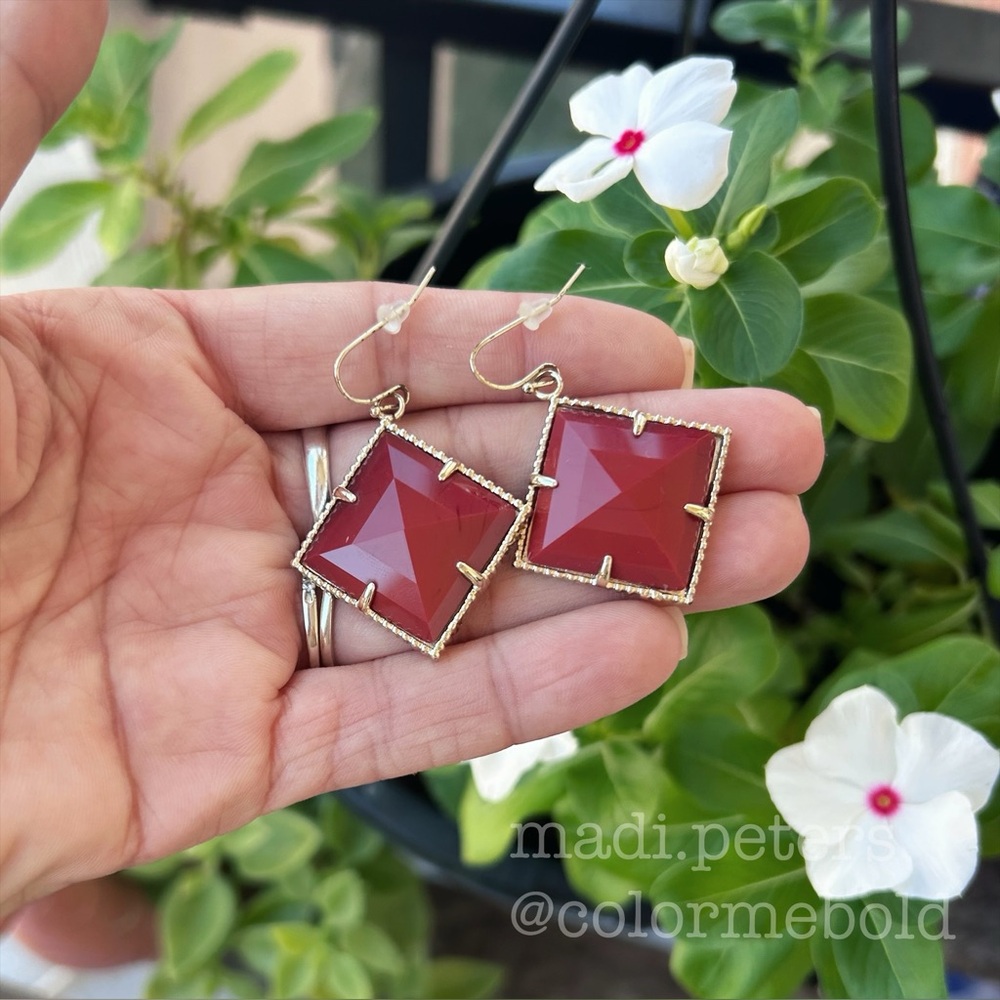 Kendra Scott Vintage Red Square Earrings